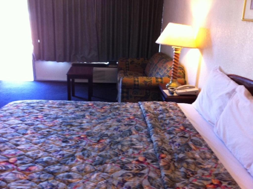 Kings Inn Valliant Habitación foto